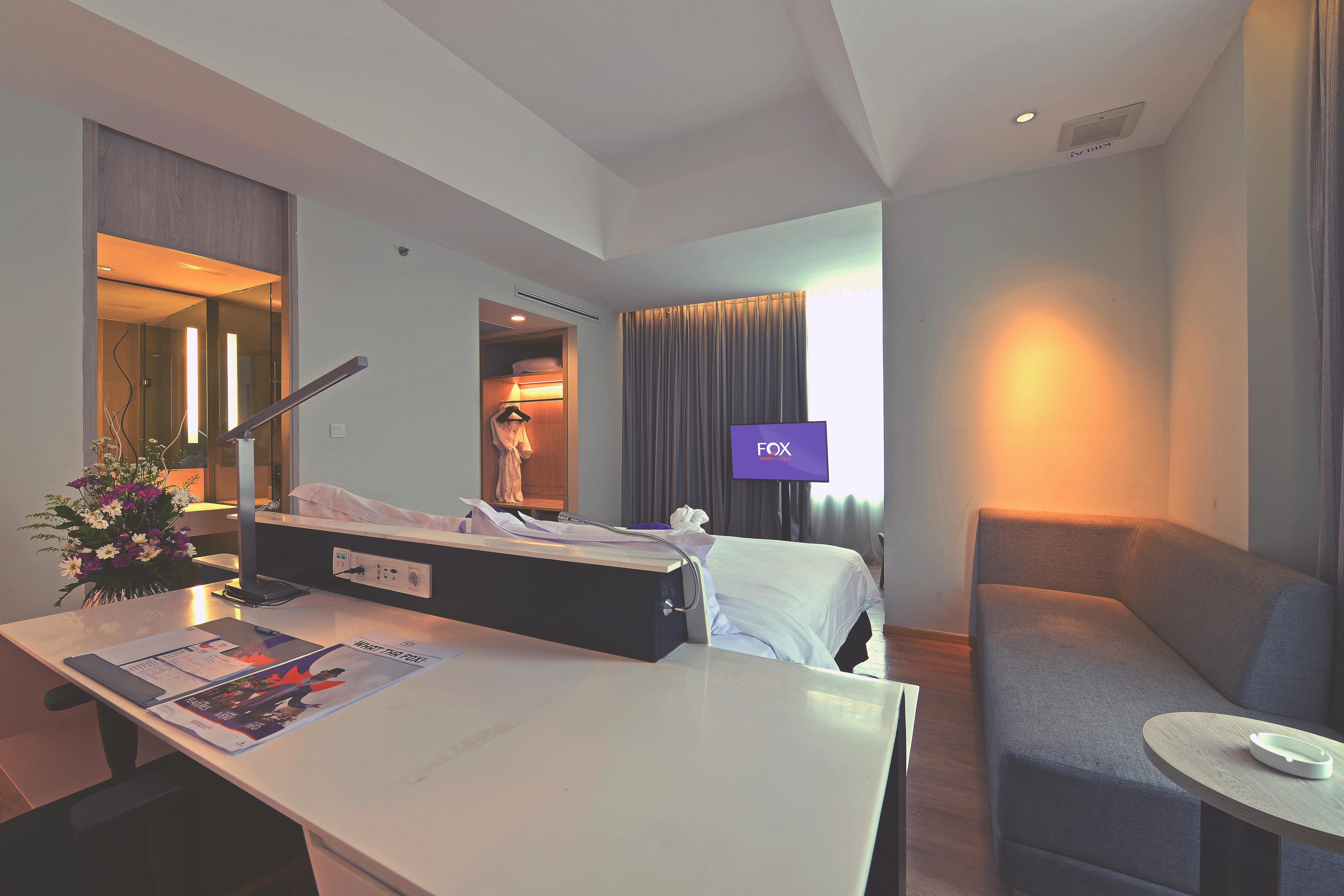 Fox Hotel Пеканбару Екстериор снимка
