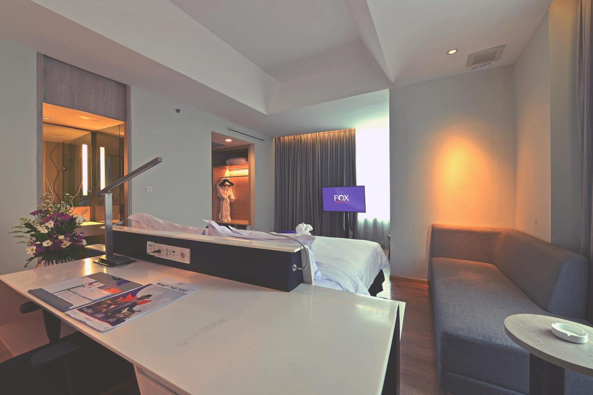 Fox Hotel Пеканбару Екстериор снимка